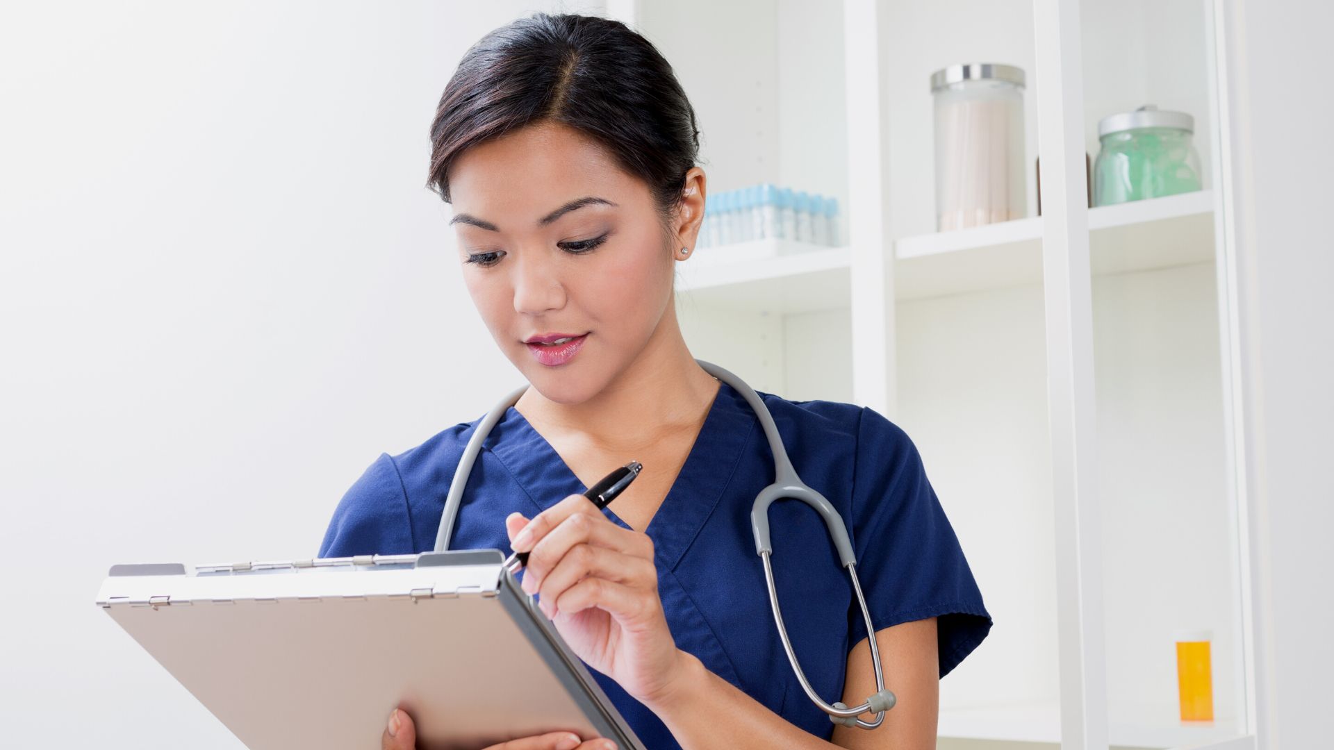 Expert Midwifery Essay Writing Service for Aspiring Healthcare Professionals